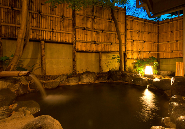 Open-air bath